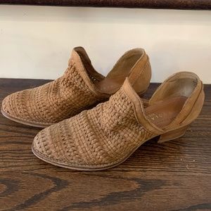 Very Volatile Los Angeles Ankle Booties